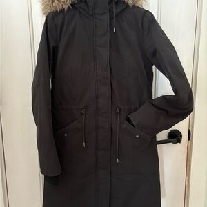 Women's Black Parka with faux fur